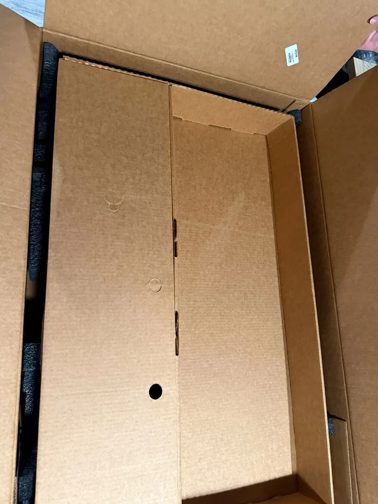 No rails or bezel included — the base configuration as ordered.